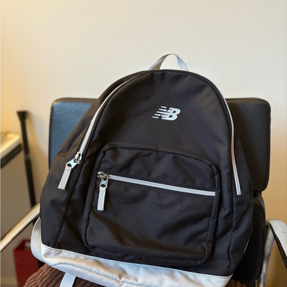 New Balance Black & Grey Classic Backpack — Lightweight & Unused 🎒